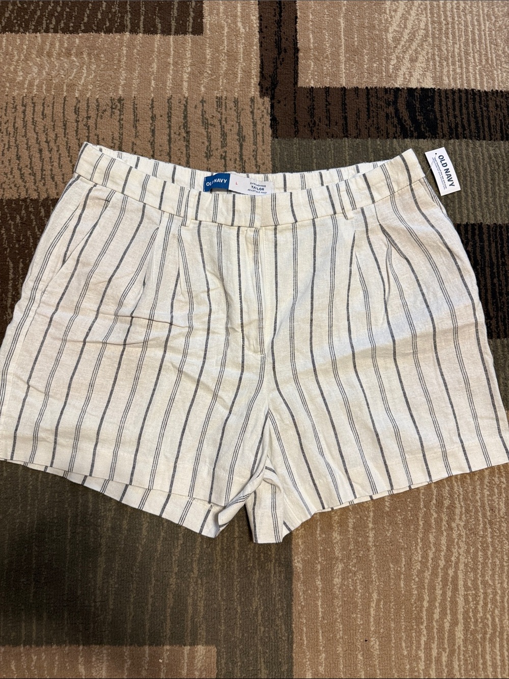 Old Navy Cream and Navy Striped Women's Linen-Blend Shorts
